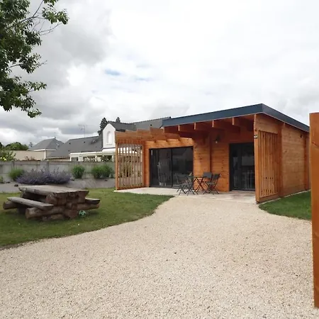 Chalet Cosy Climatise Avec Parking Et Internet Doue-la-Fontaine