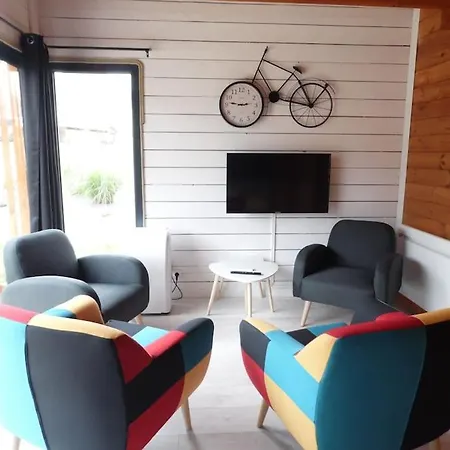 Cosy Climatise Avec Parking Et Internet Chalet